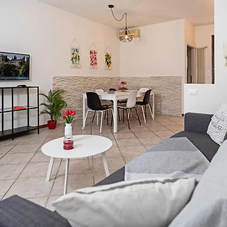 Townhouse 71 - Regarda Travel Tatil Evi Bardolino