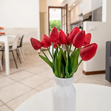 Townhouse 71 - Regarda Travel * Bardolino