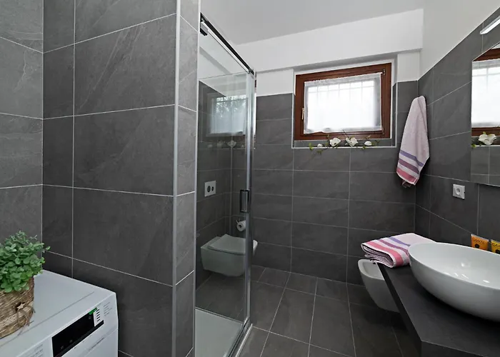 Townhouse 71 - Regarda Travel 巴多利诺